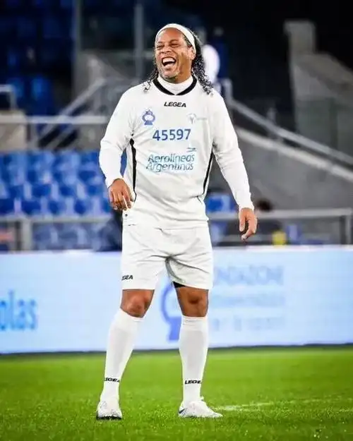 会闭嘴的过 会闭嘴的过